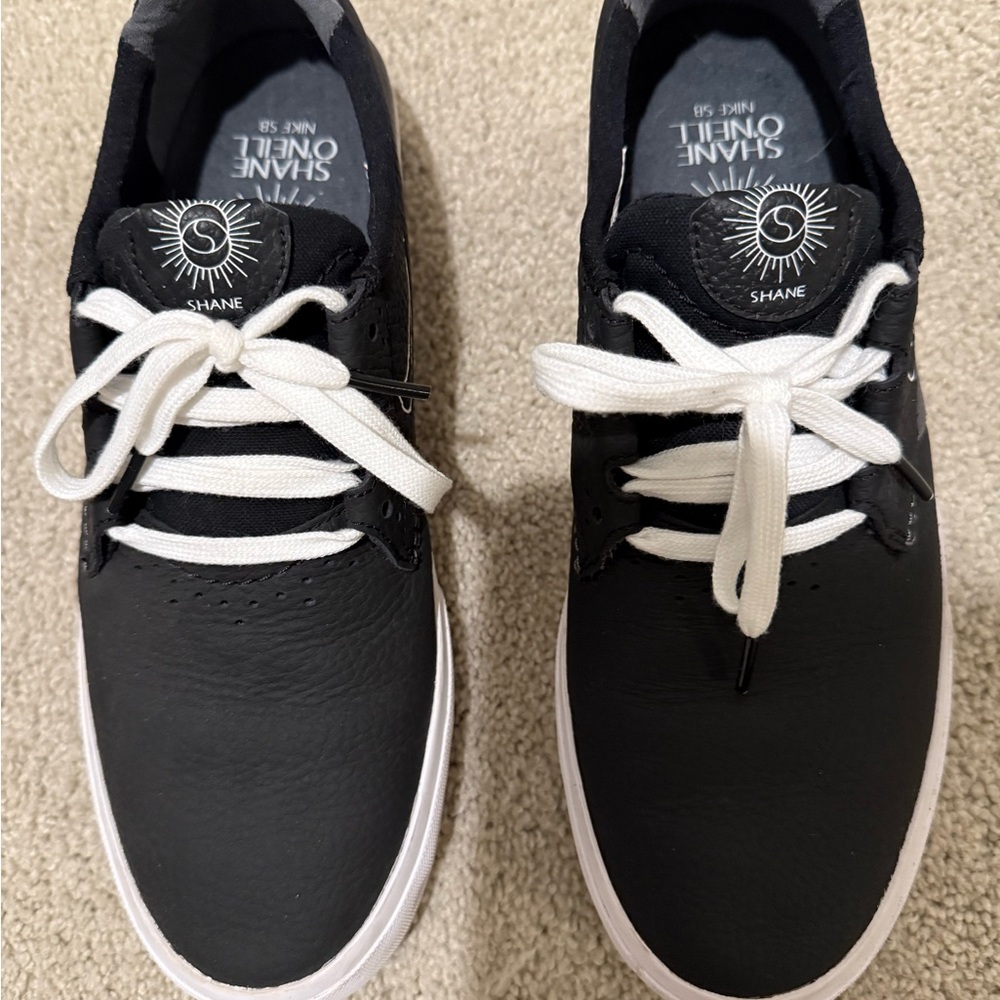 Men’s Nike SB Sneakers - Picture 9 of 10